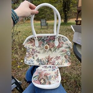 Vintage Mitzi Handbags purse and zip up